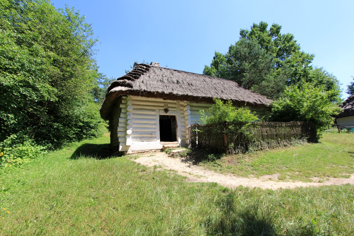 COTTAGE FROM BRONKOWICE
